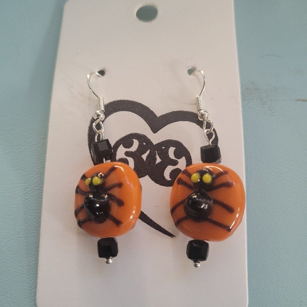 Handmade halloween earrings spiders
